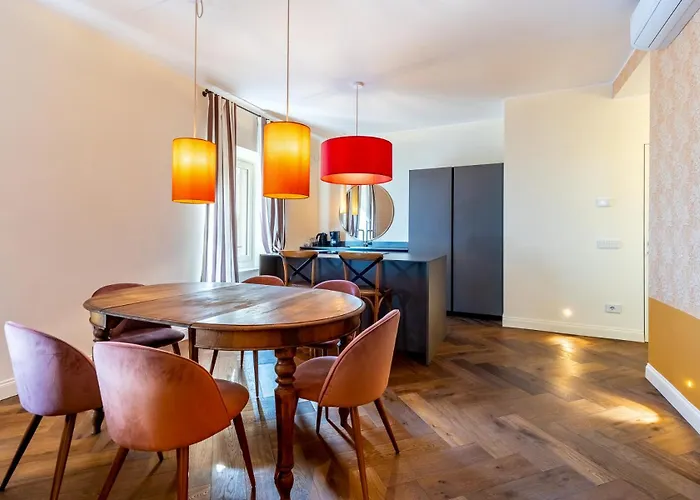 Apartment De Sonnaz Elegante B Turin
