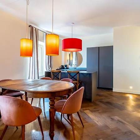 Apartment De Sonnaz Elegante B Turin