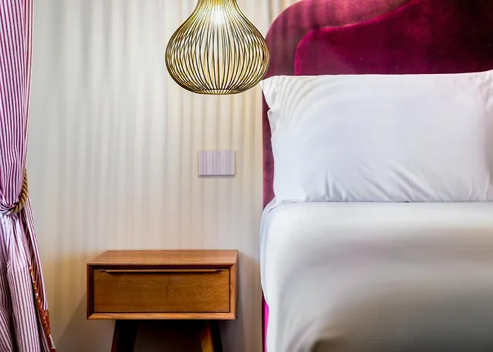 De Sonnaz Elegante B * تورينو